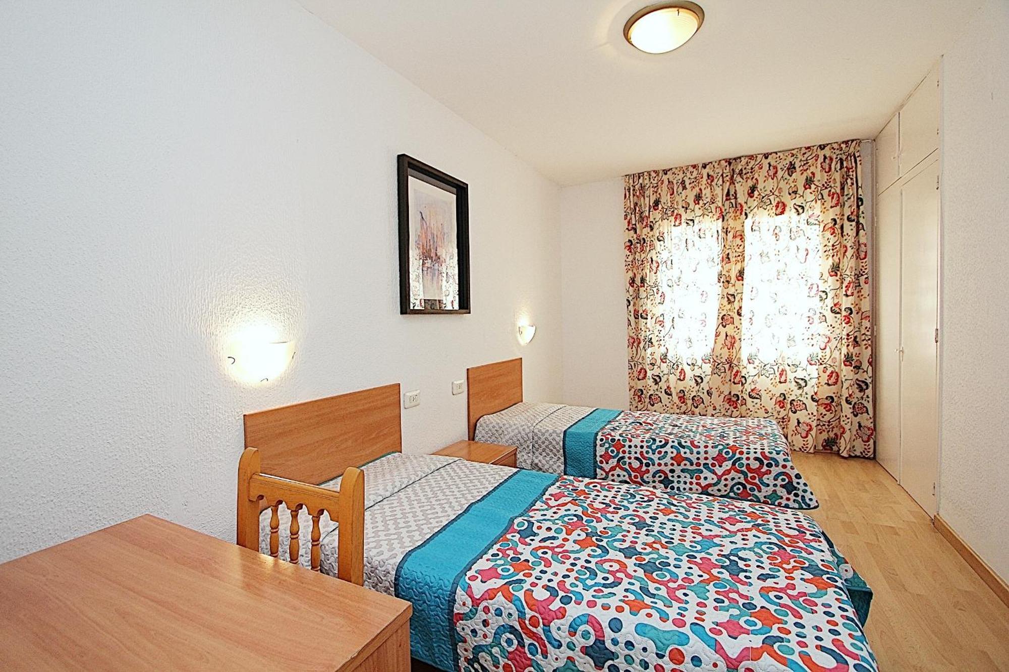 Apartaments Nàutic Lloret de Mar Quarto foto