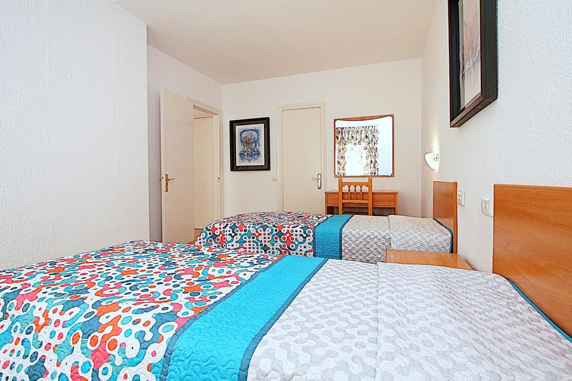 Apartaments Nàutic Lloret de Mar Quarto foto
